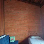 Sobrado Com 2 Quartos - Ingleses